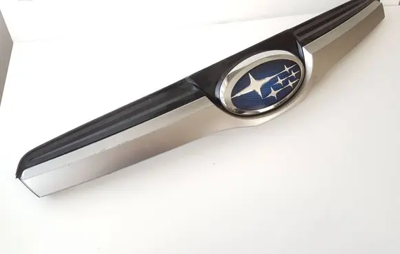 Front bumper upper radiator grill