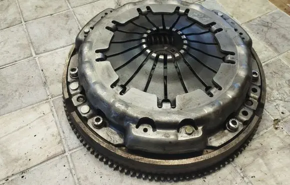 Opel Vivaro Clutch set kit 8200474648F 324061610
