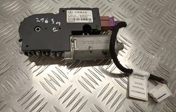 Mercedes-Benz CLS C218 X218 Sunroof motor/actuator A2188200142 551696510 HBMF6G0157