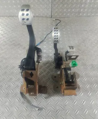 Renault Megane IV Pedal assembly 465011241R 465035253R