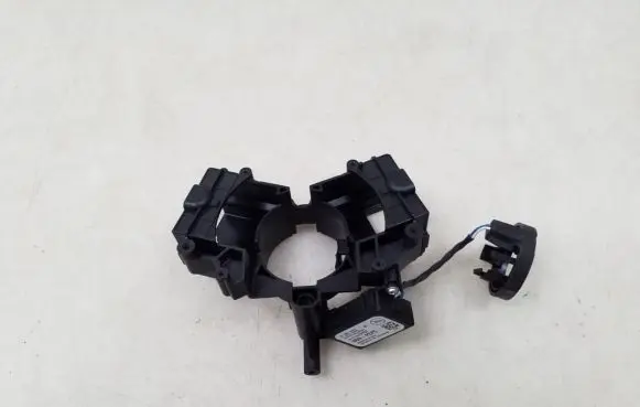 Opel Astra J Immobilizer control unit/module 13500157