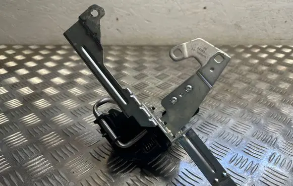 BMW 3 G20 G21 Parcel shelf load cover mount bracket 7450730 14588610 00399011350