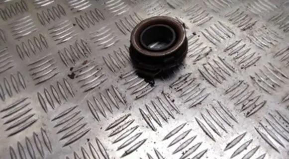 Toyota Avensis Verso clutch release bearing 