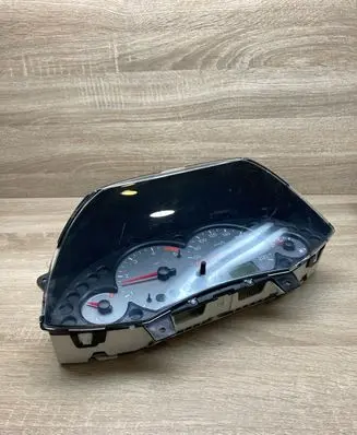Ford Focus Speedometer (instrument cluster) 98AP10841BC