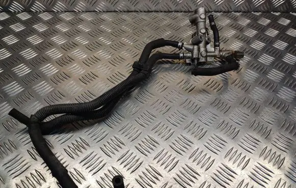 Fuel distributor