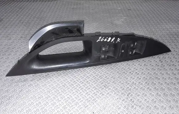 Seat Toledo III (5P) Electric window control switch 1K4959857