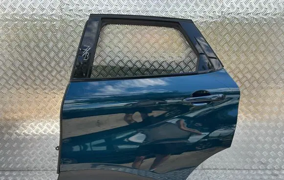 Renault Captur II Rear door