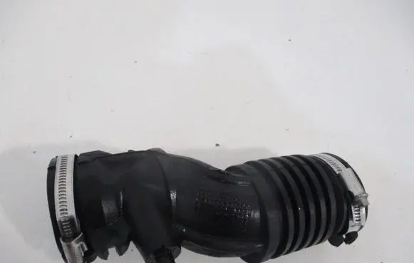 Renault Clio III Air intake duct part 8200424266