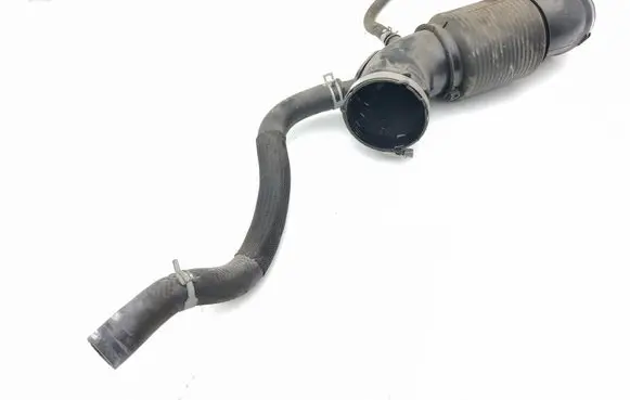 KIA Sportage Air intake hose/pipe 28130N9400 28130N7400