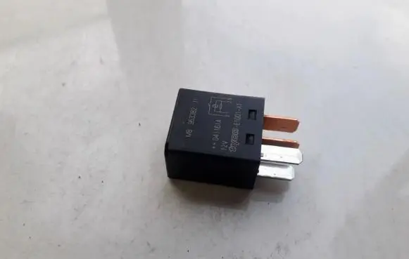 Smart ForFour I Other relay MB953382