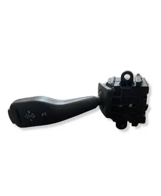 BMW 1 E81 E87 Indicator stalk 8363668 0104010
