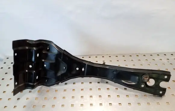 Radiator support slam panel bracket