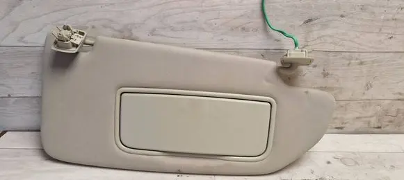Volvo V70 Sun visor 