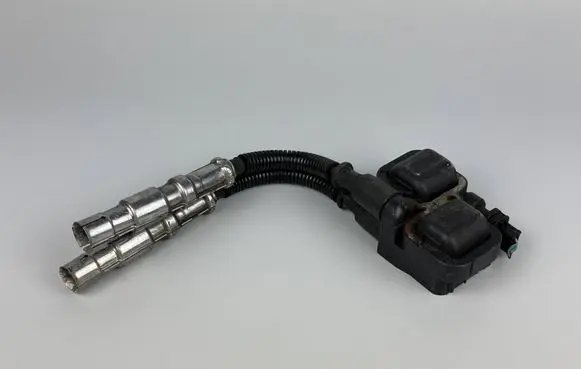 Mercedes-Benz A W169 High voltage ignition coil A0001587803 ZS0006 03T119