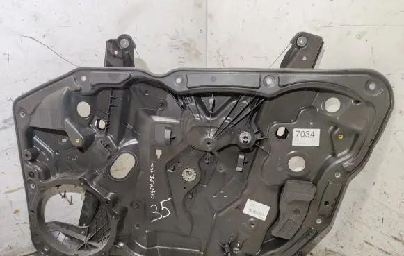 Porsche Cayenne (92A) Front window lifting mechanism without motor 7P5837756B