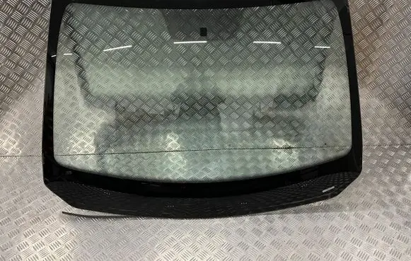 Dacia Duster II Front windscreen/windshield window PU13661