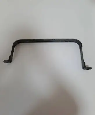 Fuel tank mounting bracket