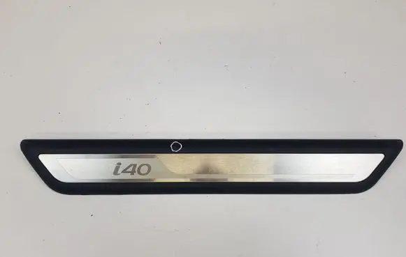 Hyundai i40 Front sill trim cover 858733Z100
