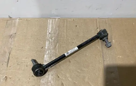 Tesla Model 3 Rear anti-roll bar/stabilizer link 118839600B
