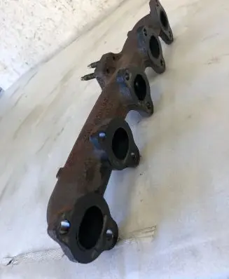 Opel Grandland X Exhaust manifold