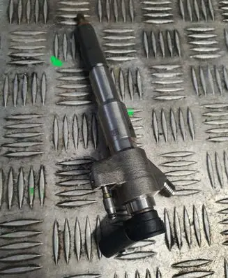 Renault Master III Fuel injector 166009567R