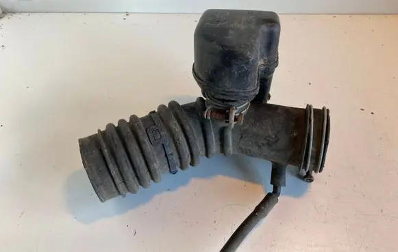 Toyota Corolla E110 Air intake hose/pipe 1788011350