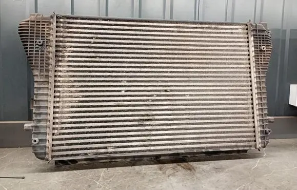 Volkswagen PASSAT B6 Intercooler radiator 3c0121345