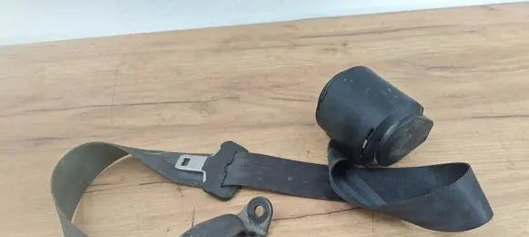 Dacia Lodgy Rear seatbelt 898416526R 08112013