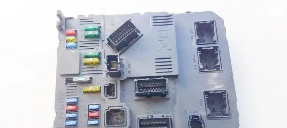Peugeot 407 Comfort/convenience module 9655221080