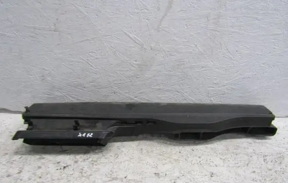 Skoda Octavia Mk3 (5E) Air intake duct part 5Q0129254B