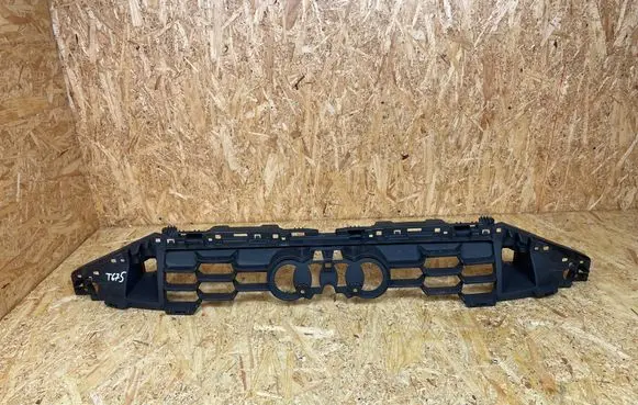 Front bumper upper radiator grill