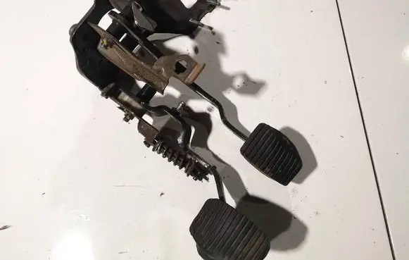 Citroen Berlingo Brake pedal 