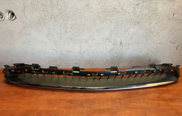 Mercedes-Benz C W206 Front bumper lower grill A2068851301 77719