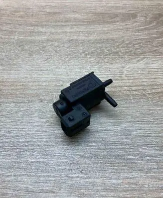 BMW 5 E60 E61 Turbo solenoid valve 1742712