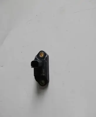 Mercedes-Benz CL C215 Airbag deployment crash/impact sensor 0025427018
