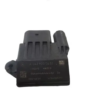 Glow plug pre-heat relay