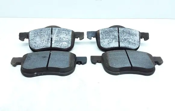 Volvo XC90 Brake pads (front) 