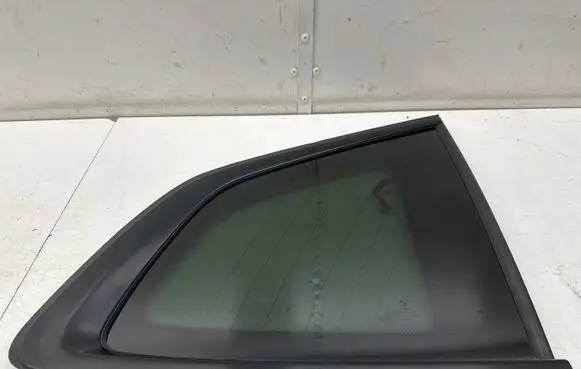 BMW iX3 G08 Rear side window 7410068