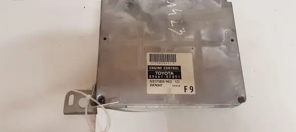 Toyota Corolla Verso AR10 Engine control unit/module 896610F091 MB1758009431