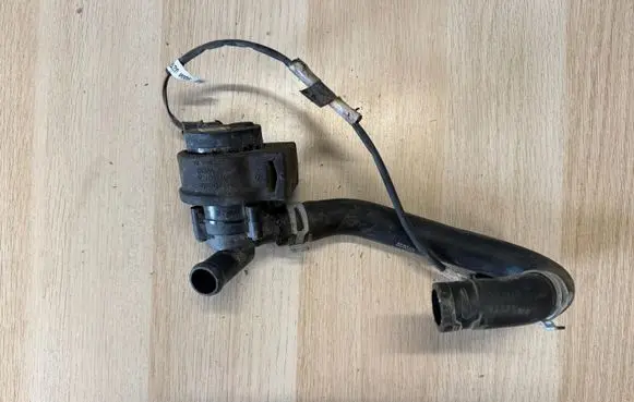 Volkswagen Touran II Electric auxiliary coolant/water pump 9023901A