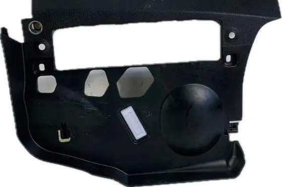 BMW 4 F32 F33 Dashboard side end trim 9218558