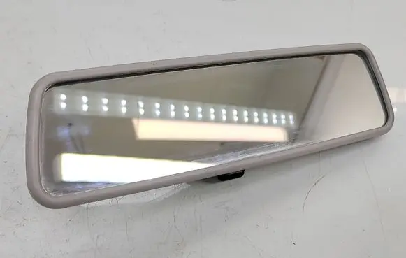 Volkswagen PASSAT B6 Rear view mirror (interior) E1021065