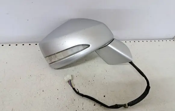 Honda FR-V Front door electric wing mirror