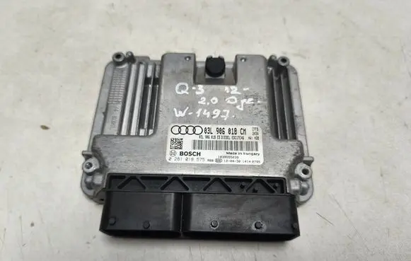 Audi Q3 8U Engine control unit/module 03L906018CM 03L906018ES