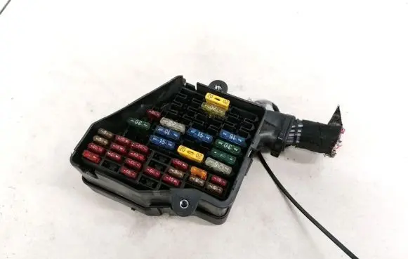 Audi A4 S4 B5 8D Fuse box set