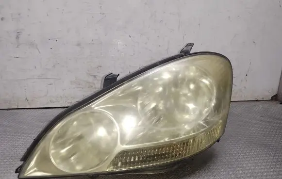 Toyota Avensis Verso Headlight/headlamp