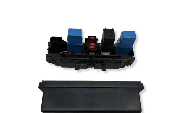 Nissan Leaf I (ZE0) Fuse box set 3NF0B