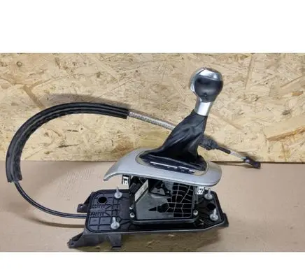 Audi Q3 8U Gear shifter/selector 5N1713025G 10007250200