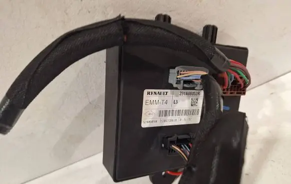 Renault Trafic III (X82) Engine control unit/module ECU 231A08052R
