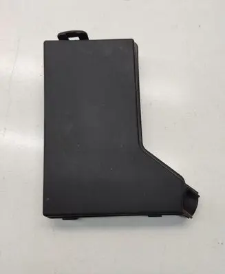 Nissan Qashqai Fuse box cover 24382JD00A 319136032